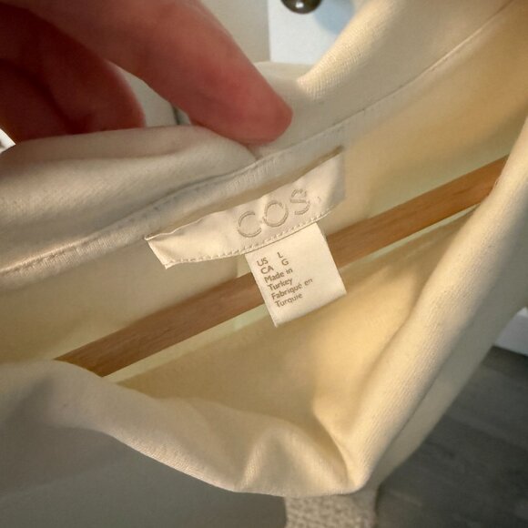 COS Cream Short Sleeve Blouse with Collar Detail - Picture 2 of 3